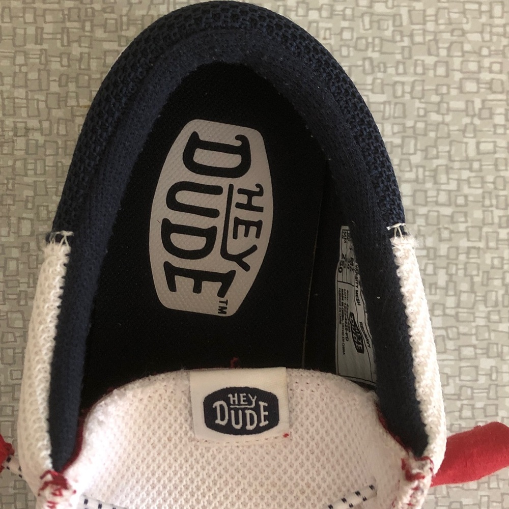 Hey Dude Wally Tri Varsity Mesh Red White Navy Blue Loafers, Size 9 - Picture 3 of 10